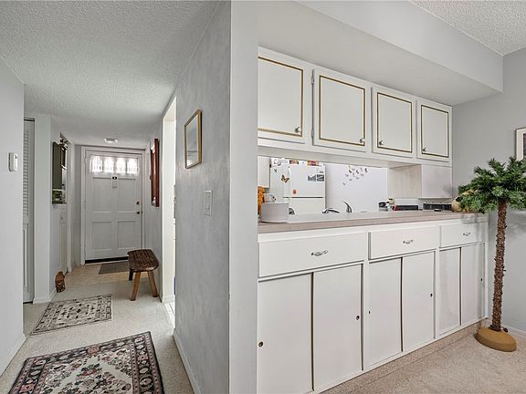 5th image of 835 18th St APT 603