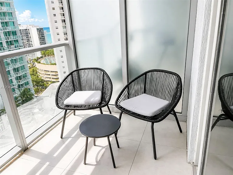 1300 Brickell Bay Dr #1806 — Photo 6