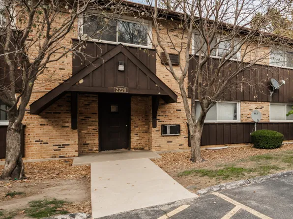2220 Arbor Cir APT 6, Downers Grove, IL 60515