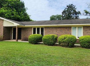 118 Forest Lake Dr, Warner Robins, GA 31093