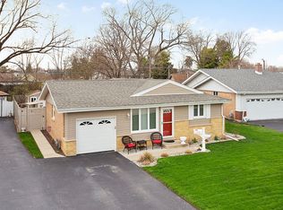 12808 Terrace Ln, Crestwood, IL 60445