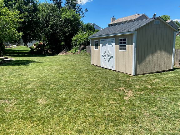 3rd image of 4730 Lockwood Ct