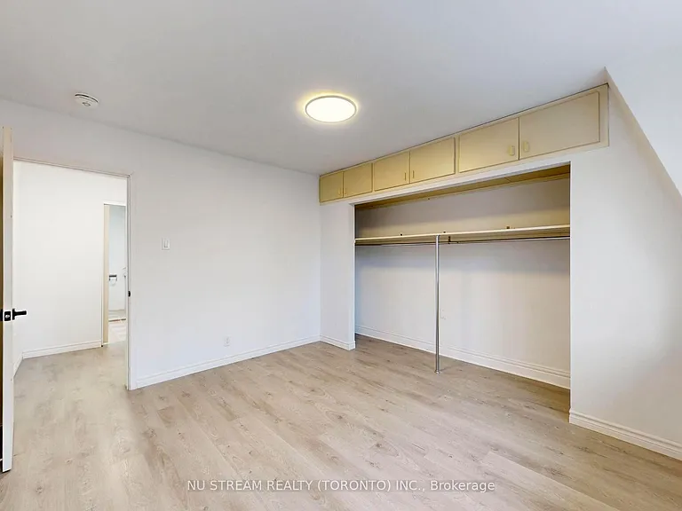 393 Jones Ave #UPPER — Photo 13
