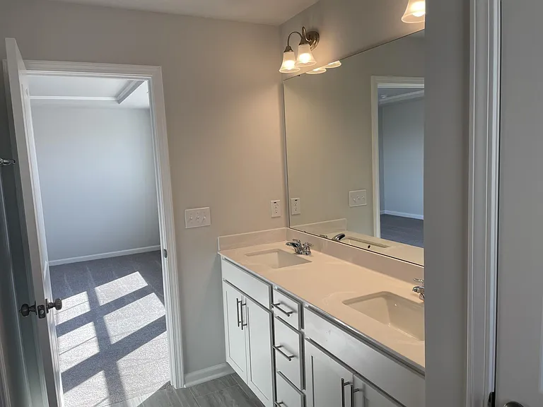 1220 Matterhorn Dr — Photo 10