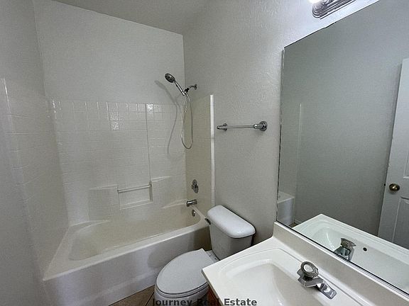 5th image of 3123 N Corrine Dr #B