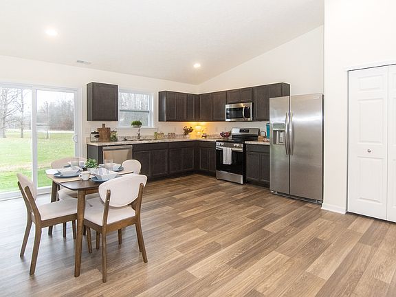 5th image of 2054 Heron Dr