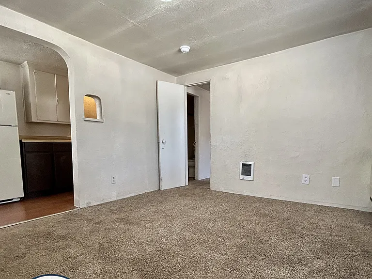 2701 W Rose Hill St #5 — Photo 5