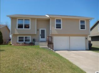 2343 SW Rother Rd, Topeka, KS 66614