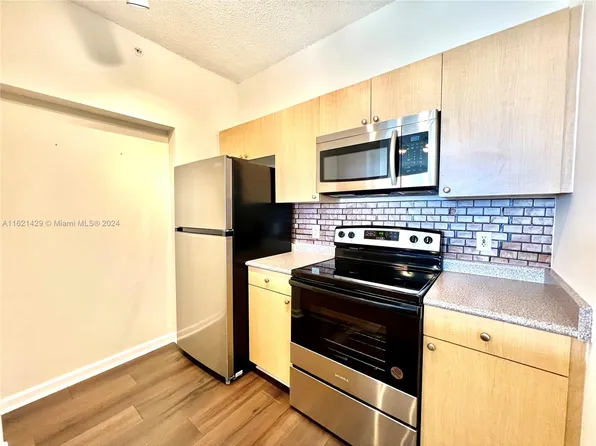 1919 Van Buren St APT 816A, Hollywood, FL 33020