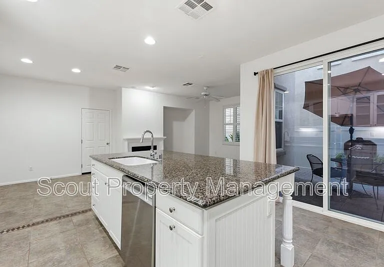 40026 Somerville Ln — Photo 12
