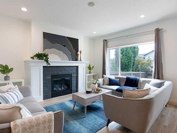 3rd image of 1153 N Kingston Cres SE