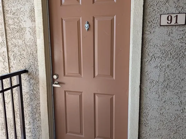 5041 River Glen Dr Unit 91, Spring Valley, NV 89103