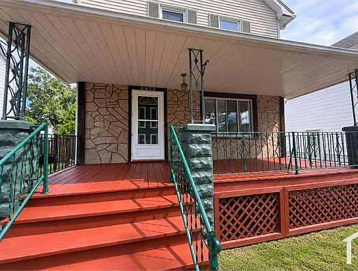 3 bed, 1012 sqft, $1,850 — Photo 3