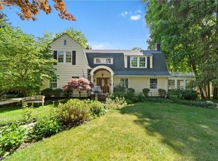 30931 Lake Rd, Bay Village, OH 44140