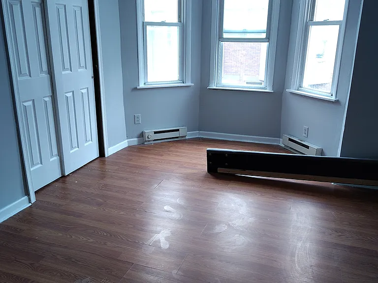 651 E Cornwall St — Photo 5