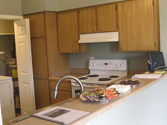 Breakfast bar.
