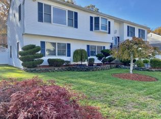 15 Independence Way, Howell, NJ 07731