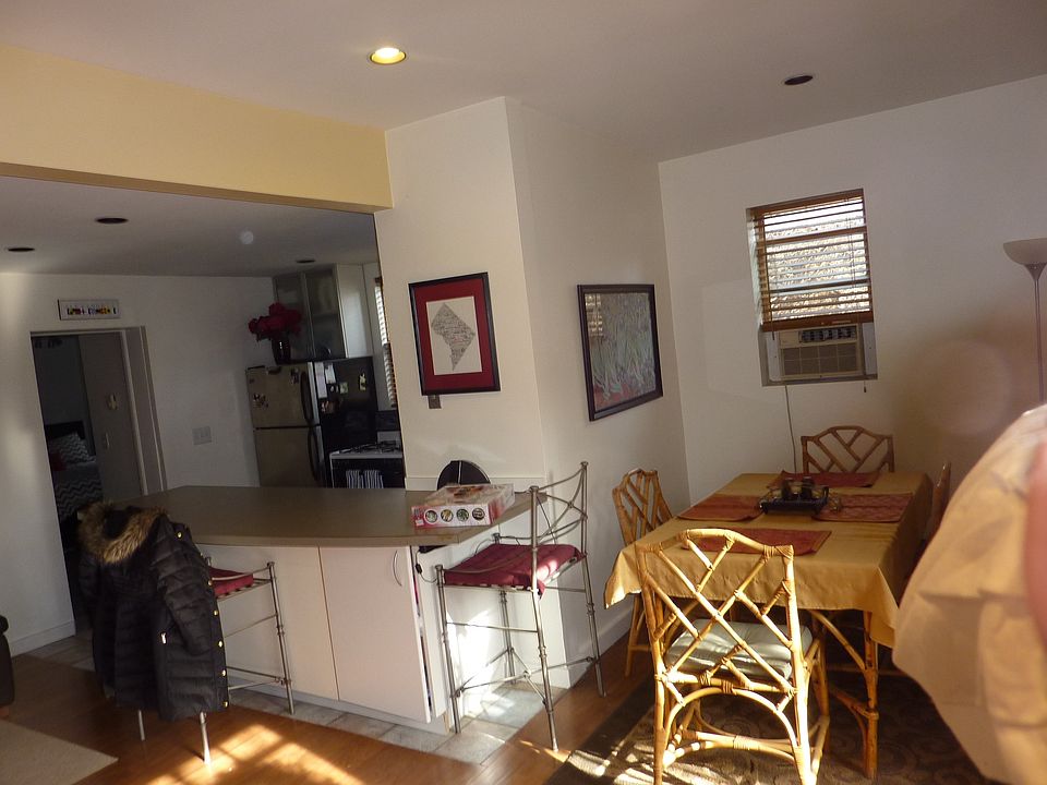 Living Room/Dining Room
