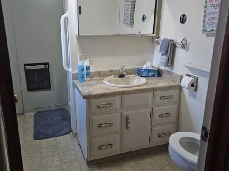 1022 S 500 W — Photo 8