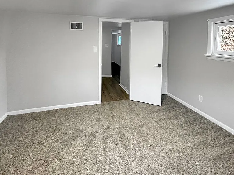 62 Noblestown Rd — Photo 41