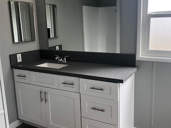 4th image of 8074 Mira Mar Ct