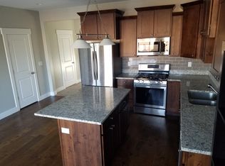 1978 N Hill Crest Rd, Saratoga Springs, UT 84045