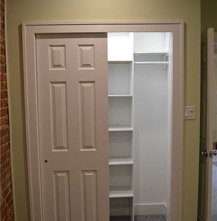 3rd image of 128 Rockaway Ave