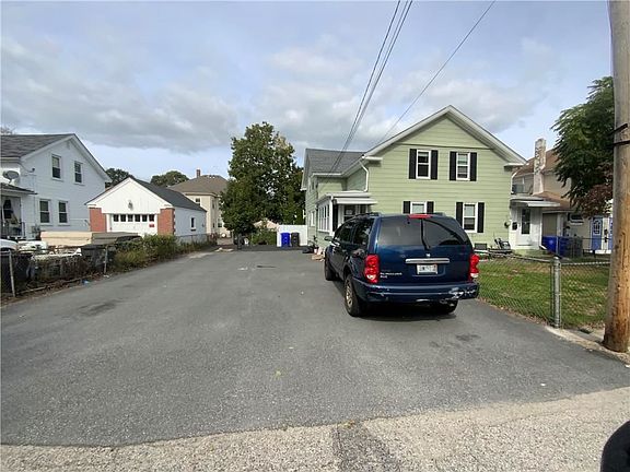 2nd image of 14 Coutu Ct