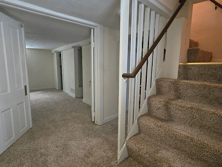 670 Ottawa Ave — Photo 20