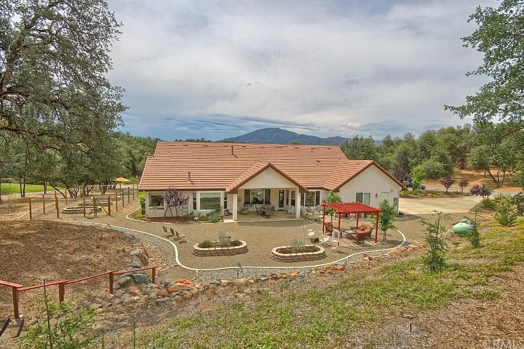 46441 Wallu Ln photo 1