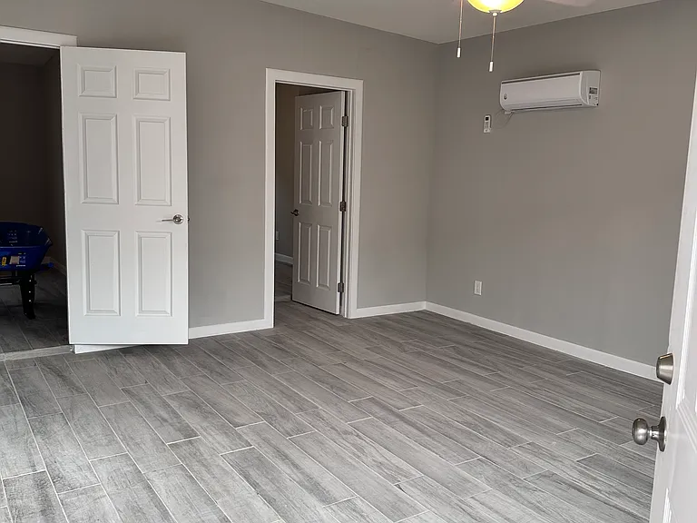 9256 Roseway Dr #B — Photo 5