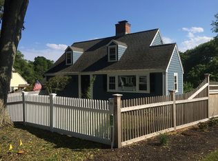 4 Thomas Cir, Marblehead, MA 01945