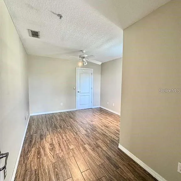 1122 Priory Cir — Photo 17