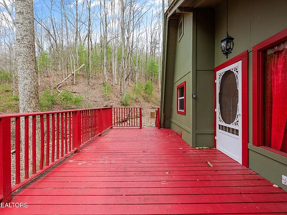 3rd image of 314 Caney Branch Rd