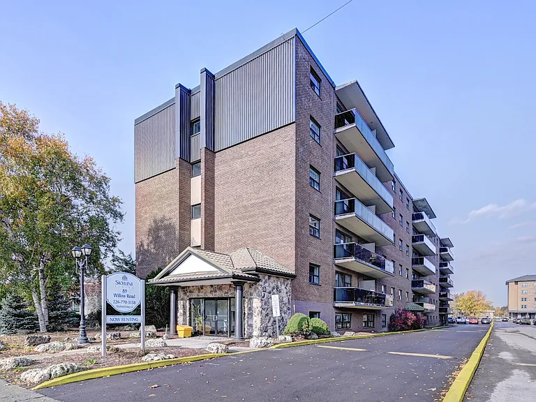 85 Willow Rd — Photo 2