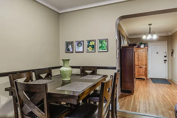 Sold by Fave Realty Inc | media 10