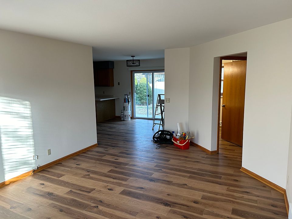1st image of 3721 La Mancha Dr
