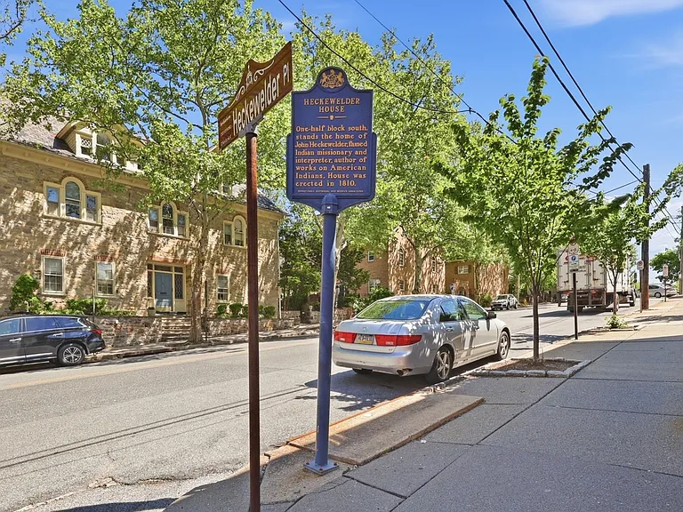 79 W Market St #G — Photo 40