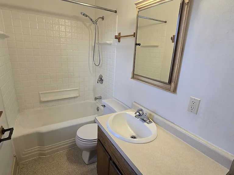Full Bath