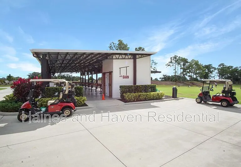 2492 Saint Augustine Blvd — Photo 33