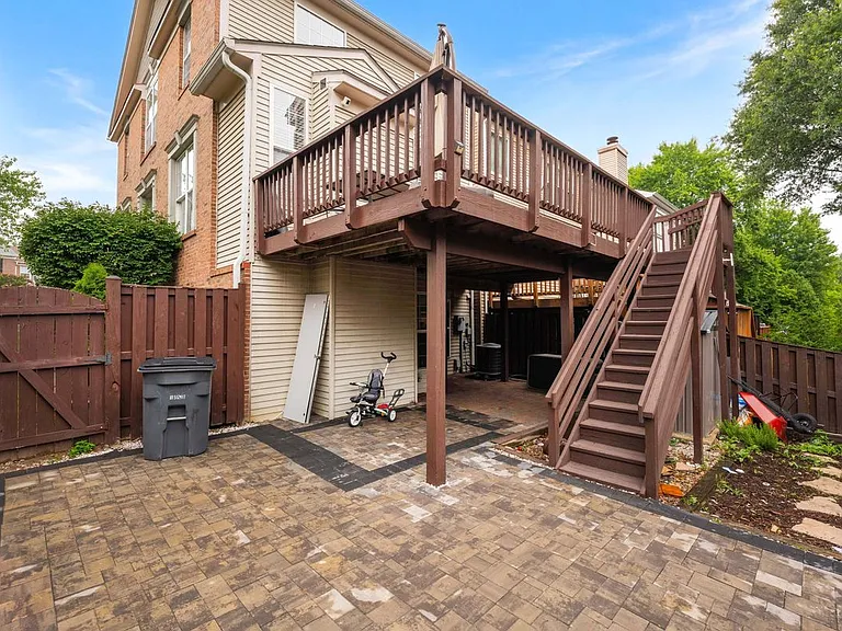 6139 Donival Sq — Photo 45