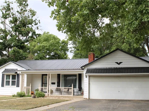 410 N Charles St, Shelbyville, IL 62565
