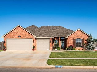 3101 Back 9 Dr, Weatherford, OK 73096