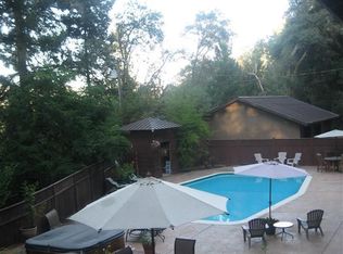 7960 Uva Dr, Redwood Valley, CA