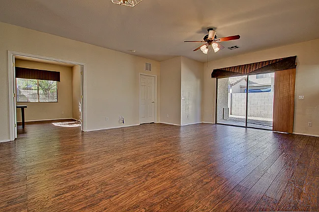 2050 N Arbor Ln — Photo 27