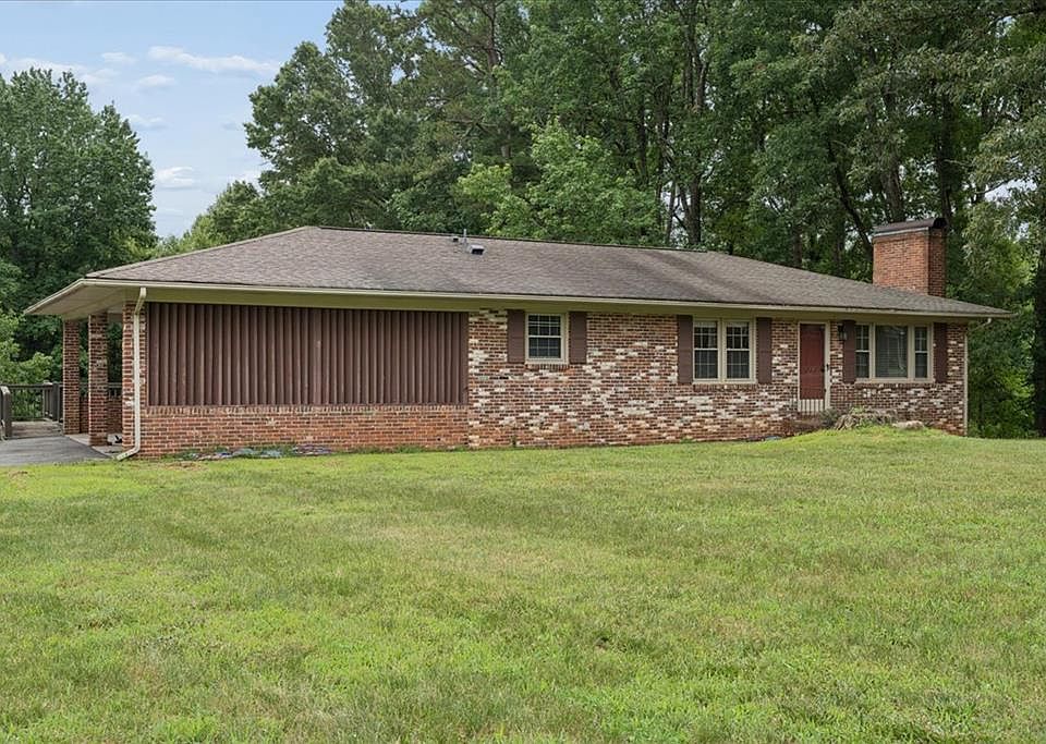 1st image of 1044 Highland Hills Dr