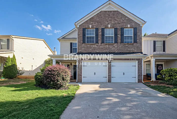5 bed, 3.0 bath, 2640 sqft, $2,568 — Photo 2