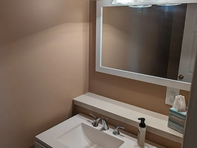 433 Arbutus Ave #B — Photo 6