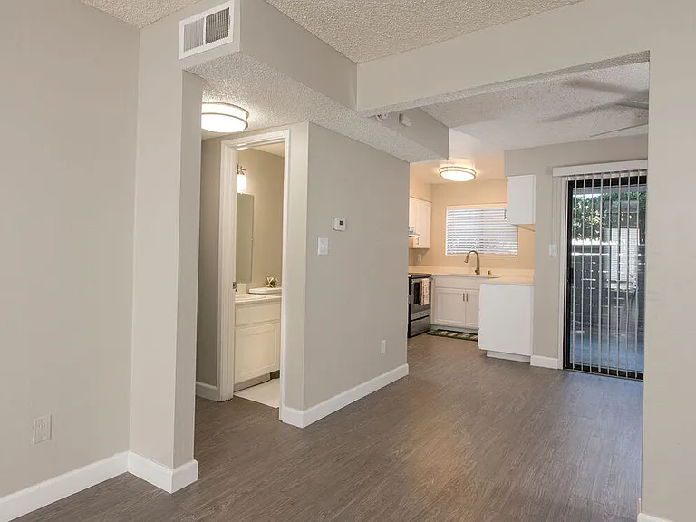 Waverly Flats — Photo 11