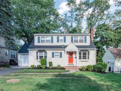 133 Forest Rd, Glen Rock, NJ, 07452